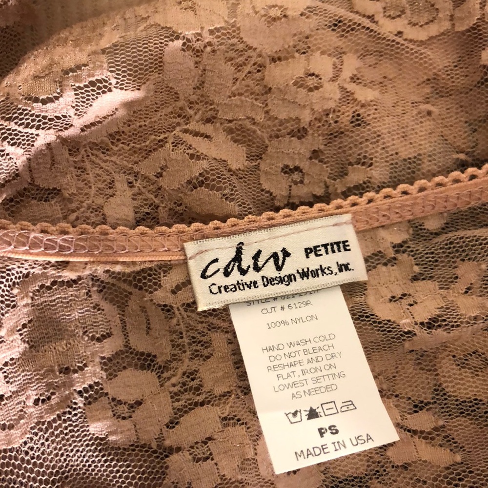 CDIV Petite pink Sheer lace top - Picture 8 of 8